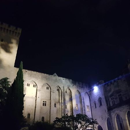 La Calade Apartamento LʼIsle-sur-la-Sorgue Exterior foto