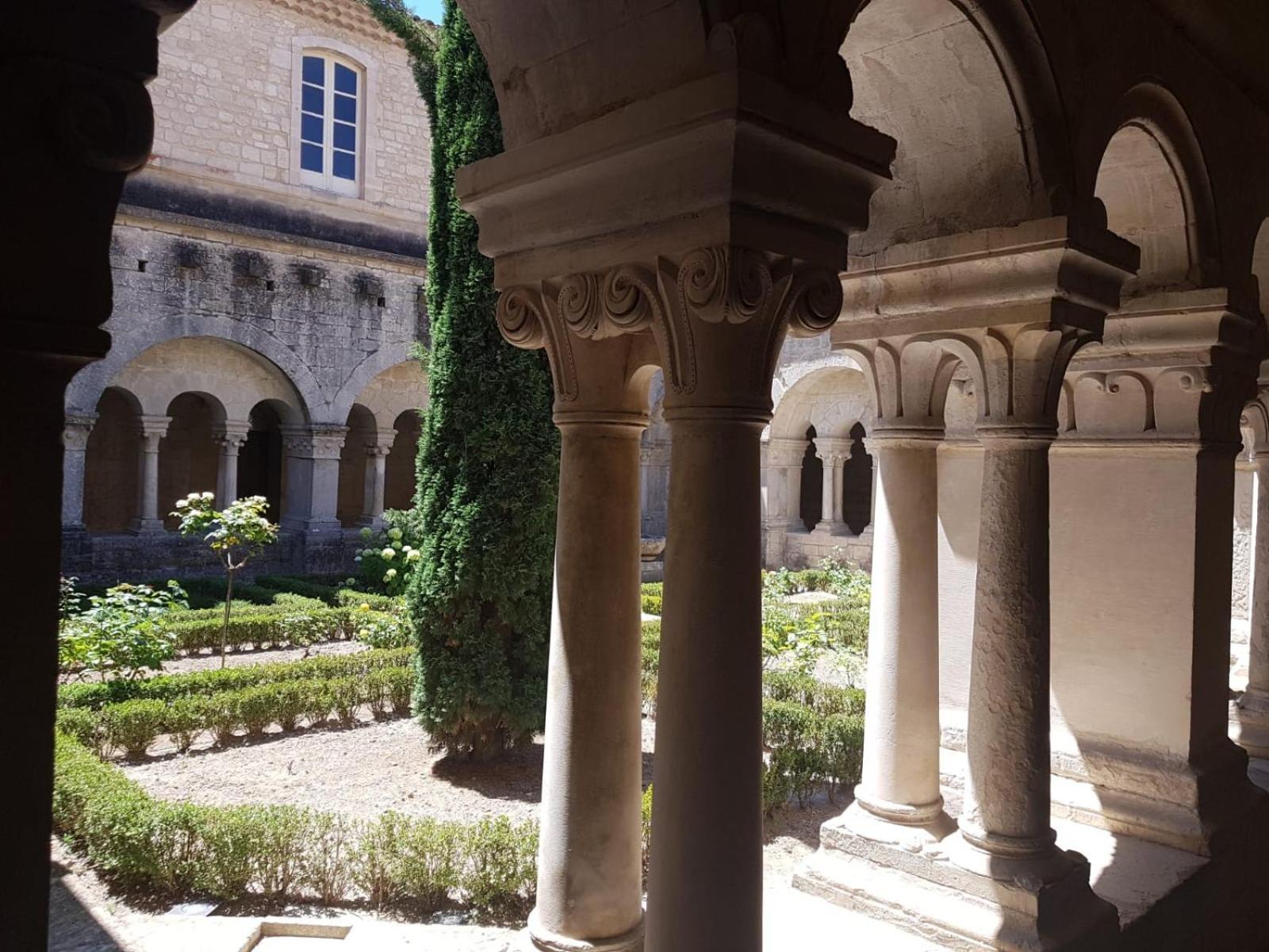 La Calade Apartamento LʼIsle-sur-la-Sorgue Exterior foto